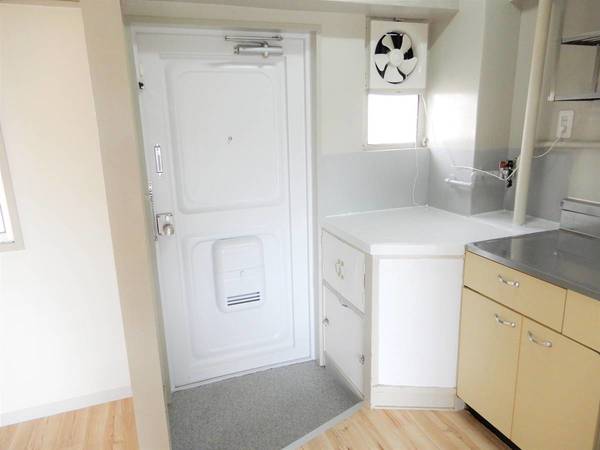 玄関　ビレッジハウスの同一物件・同一タイプの間取りの写真です