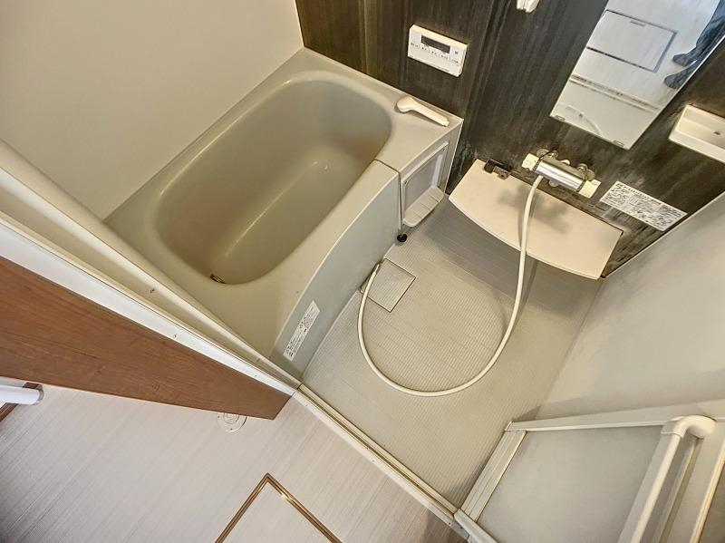 バス・シャワールーム　浴室