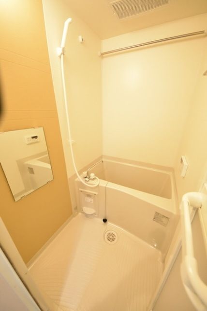 バス・シャワールーム　バス