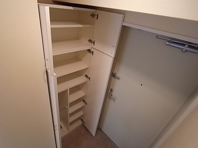 収納　室内洗濯機置場