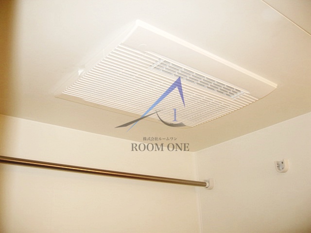 その他設備　浴室乾燥機です。