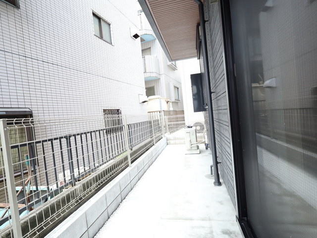 バルコニー　テラス