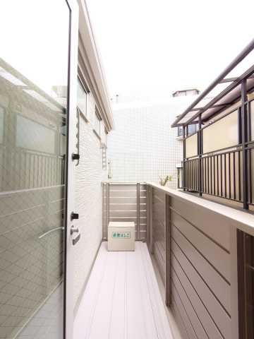 バルコニー　お電話でお問合せのお客様を対象に初期費用割引中。