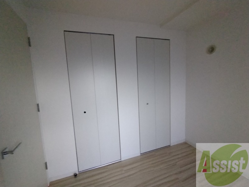 収納　クローゼットがありました。お洋服や荷物はここへ