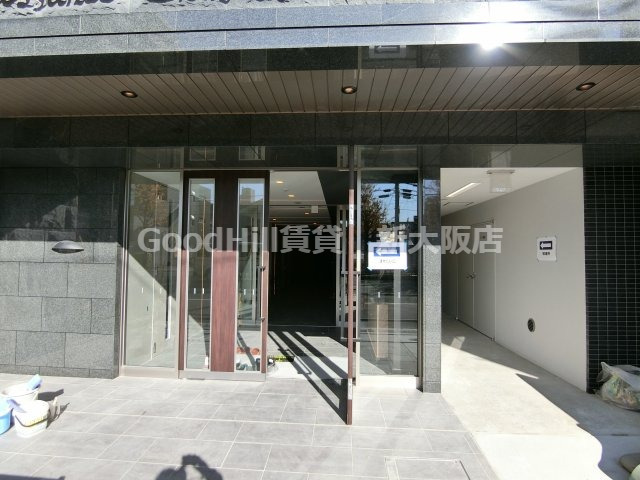 エントランス　プレサンス新大阪ストリーム