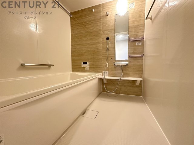 バス・シャワールーム　バストイレ別でおすすめです！