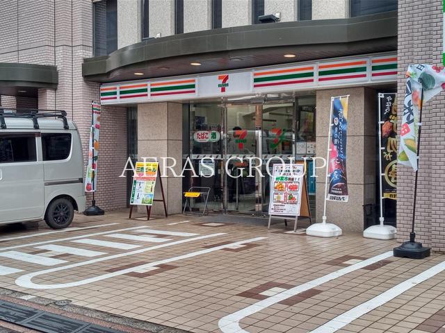 コンビニ　セブン-イレブン 三鷹駅赤鳥居通り店（コンビニ）まで447m