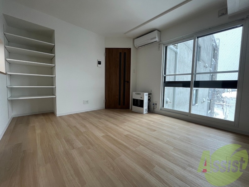 居室・リビング　広くてきれいなリビングです！快適に過ごせそうですね。