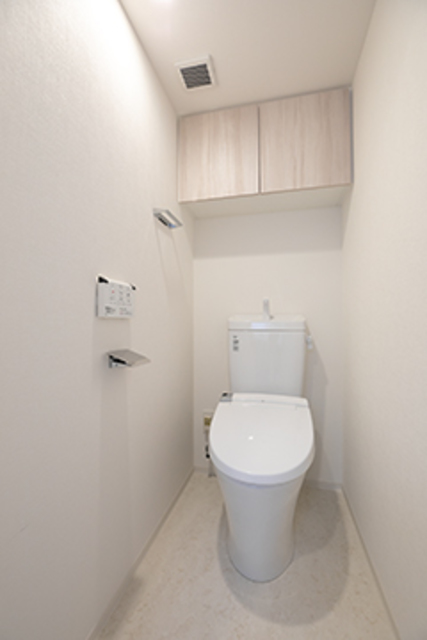 トイレ　※写真は同タイプ住戸です。