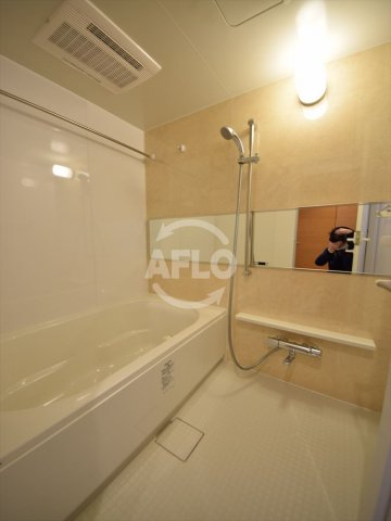 バス・シャワールーム　ラ　クレシェンテ　バスルーム