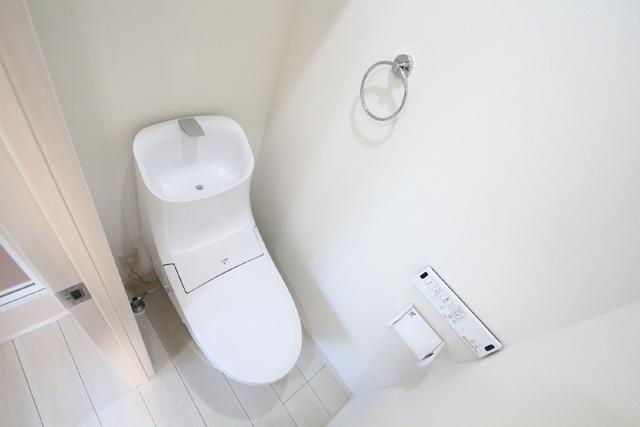 トイレ　トイレ