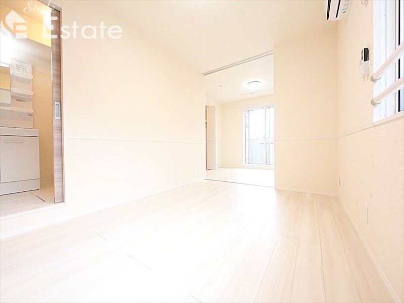 居室・リビング　内装