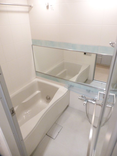 バス・シャワールーム　バス※別部屋参考写真
