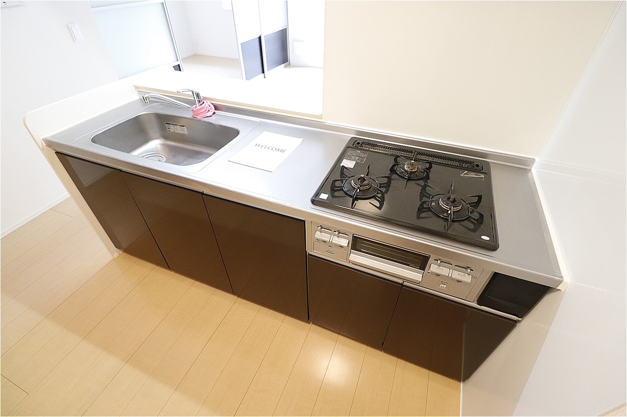 キッチン　※同物件、別部屋の写真です。