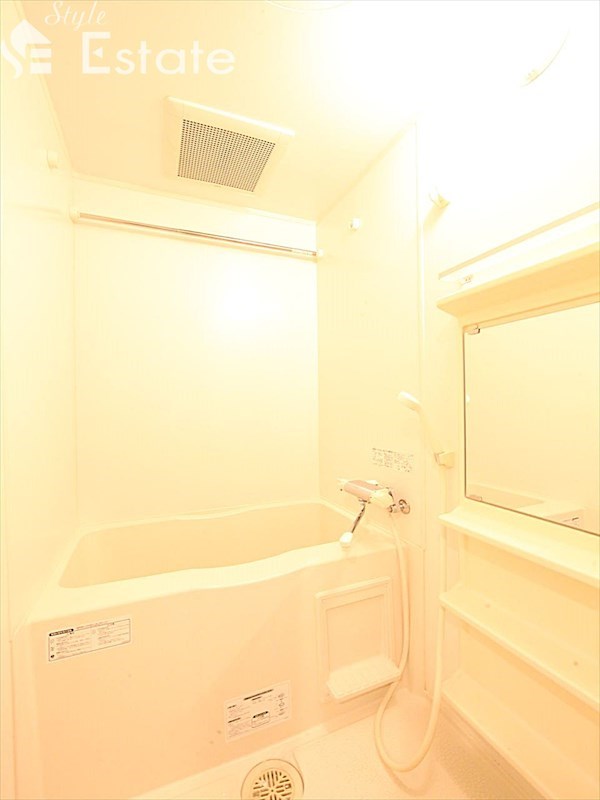 バス・シャワールーム　バスルーム