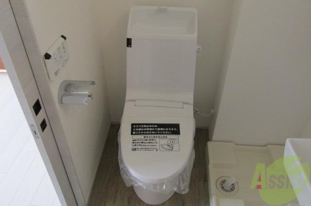 トイレ　ウォシュレット付のトイレ。