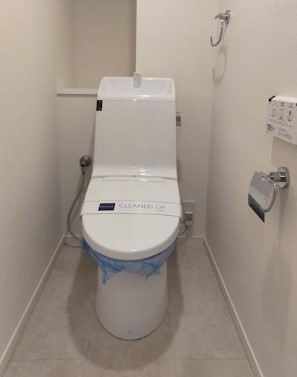 トイレ　トイレ