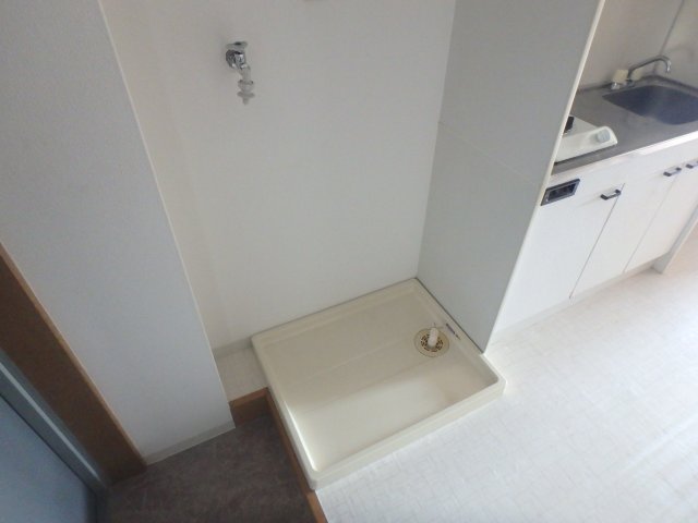 その他　防水パン付き室内洗濯機置き場