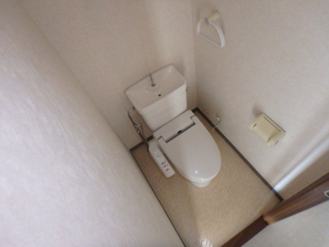 トイレ　コンパクトで使いやすいトイレです