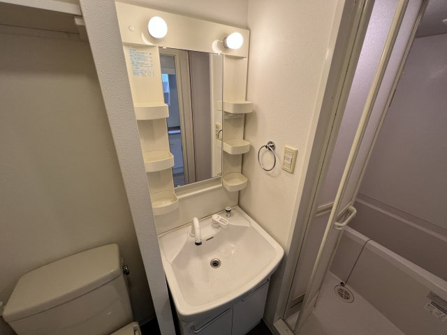 洗面設備　独立洗面化粧台付きでおすすめです！