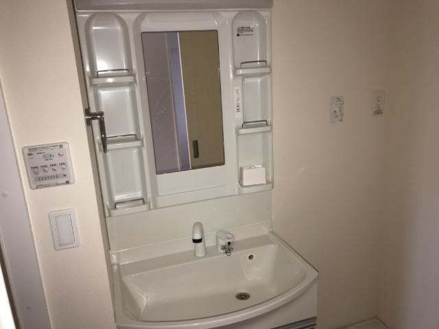 洗面設備　洗髪洗面化粧台