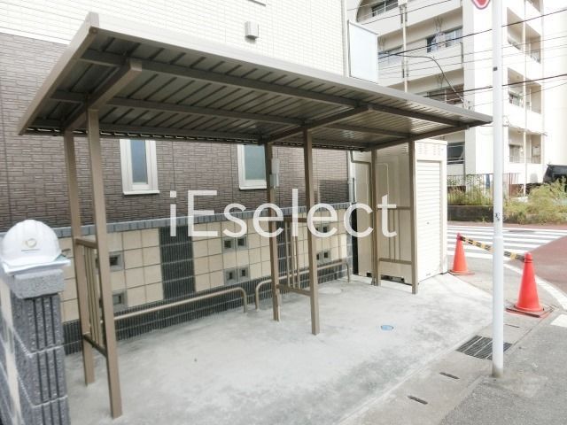 駐車場　敷地内駐輪場ございます。