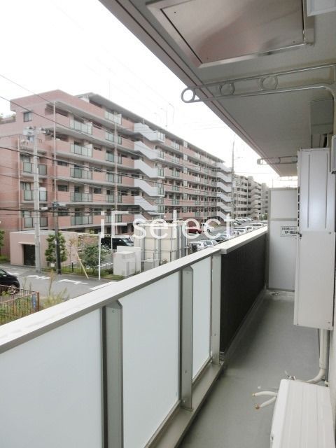 バルコニー　広々バルコニー