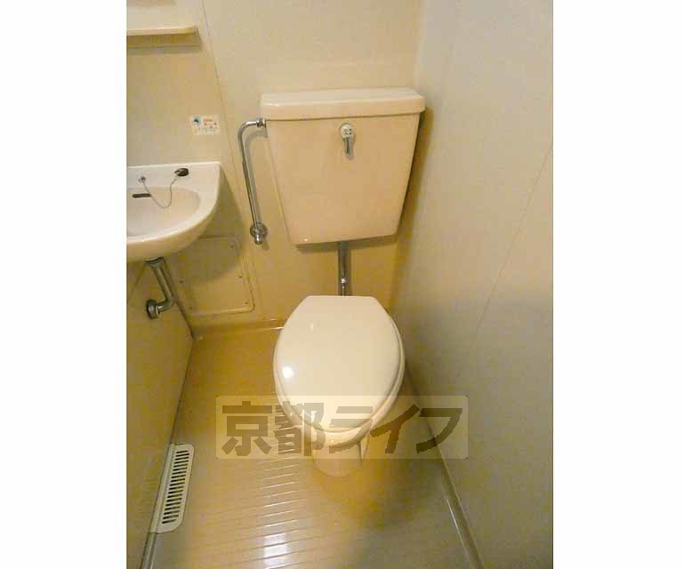 トイレ　すっきりとしたトイレ。