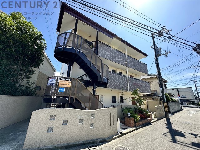 建物外観　敷地内に駐輪場があります！