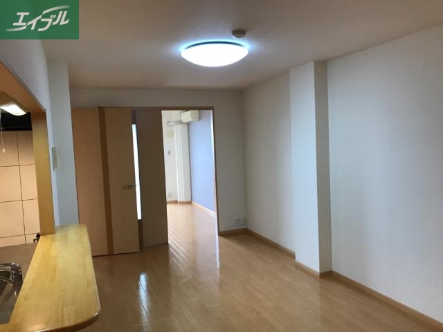 居室・リビング　リビング