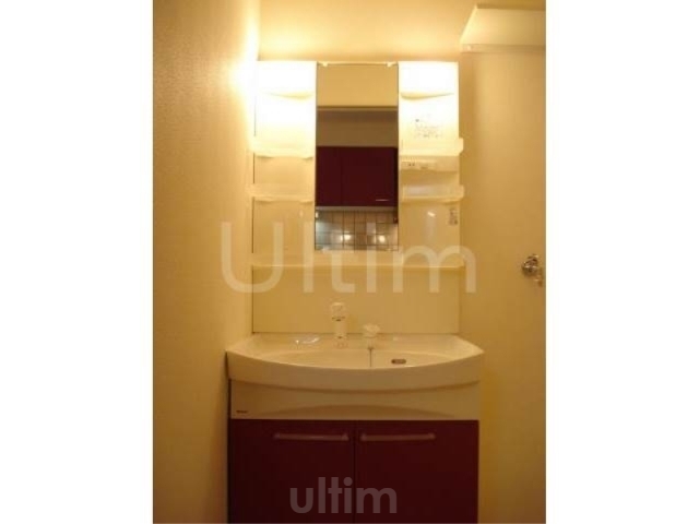 洗面設備　※別のお部屋のお写真です。御参考までに。