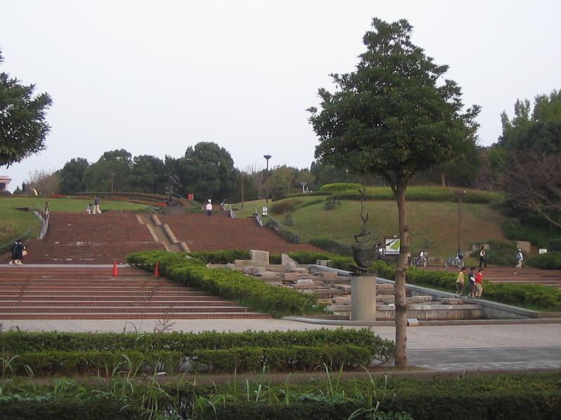 公園　青葉の森公園（公園）まで810m