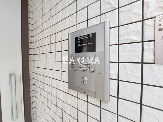 セキュリティ　女性の方でも安心のモニター付きオートロック♪