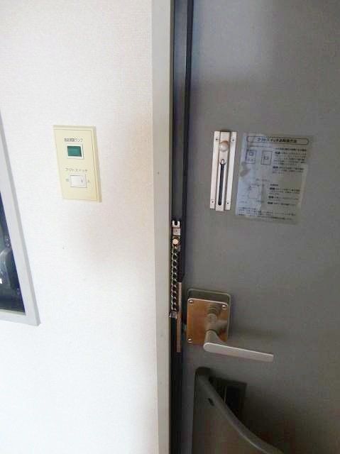 セキュリティ　★安心の内鍵付★