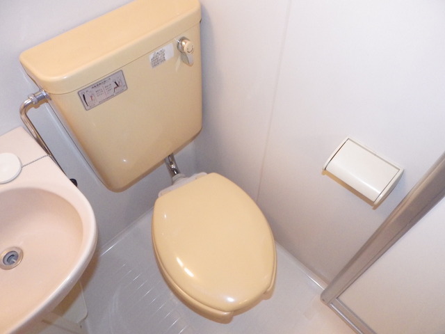 トイレ　別号室