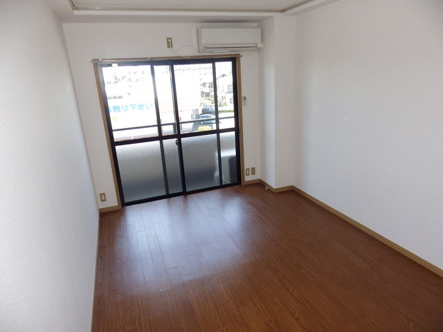 居室・リビング　別号室