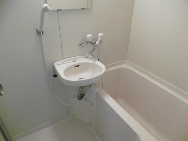 バス・シャワールーム　バスルーム