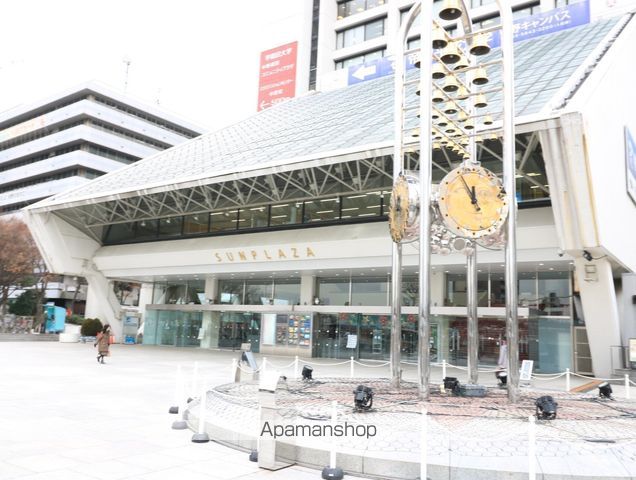 役所　中野区役所（役所）まで372m