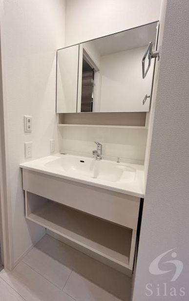 洗面設備　同仕様