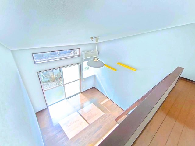 眺望　ロフトから眺めるリビングは開放感そのもの！快適空間！