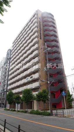 建物外観　SERENiTE新大阪弐番館