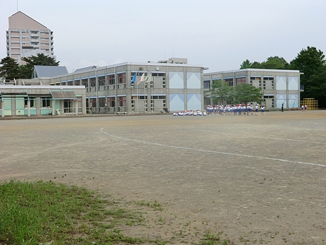 小学校　つくば市立二の宮小学校（小学校）まで1310m