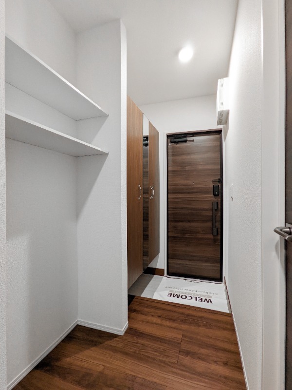 玄関　図面と現状に相違がある場合には現状を優先