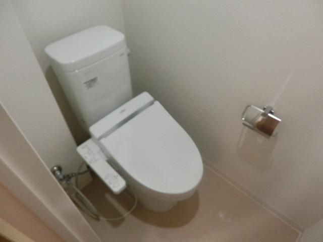 トイレ　★温水洗浄便座★