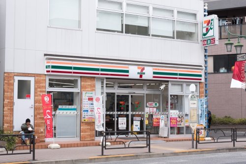 コンビニ　セブンイレブン 板橋大谷口2丁目店（コンビニ）まで554m