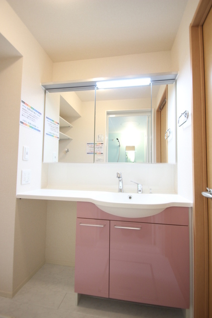 洗面設備　２０２号室洗髪洗面化粧台