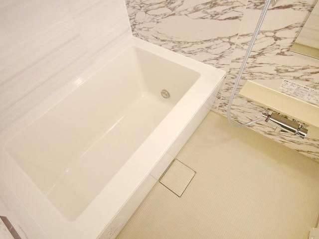 バス・シャワールーム　★賃貸物件のお問い合わせはタウンハウジング登戸店まで★