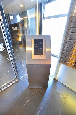 エントランス　オートロック