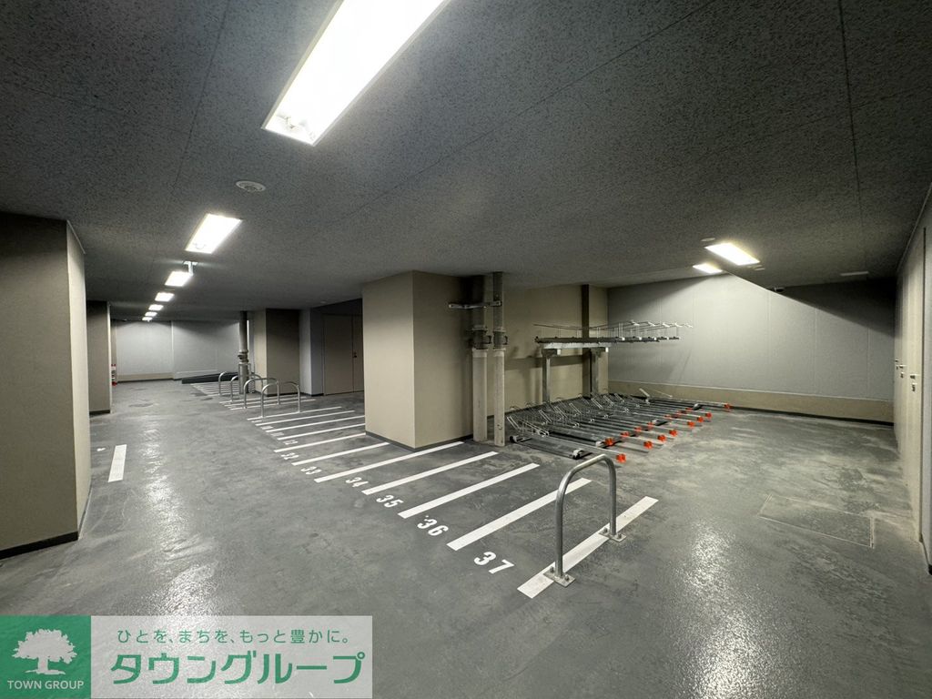 駐車場　駐車場