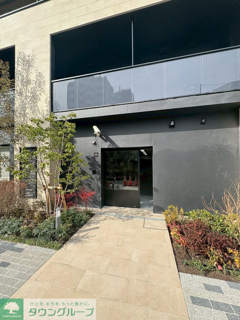 エントランス　エントランス